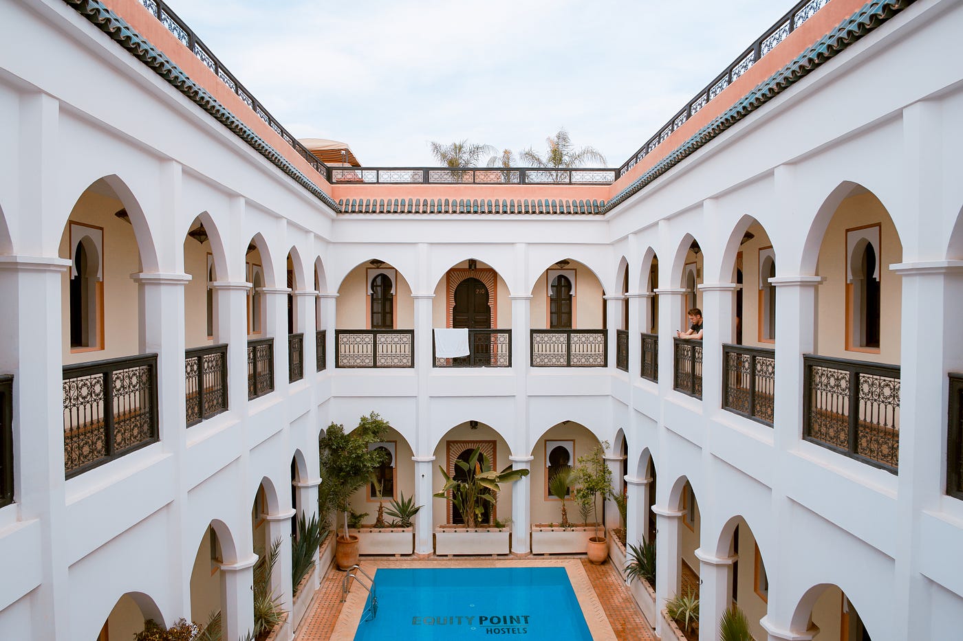 LockTrip.com blockchain hotel booking