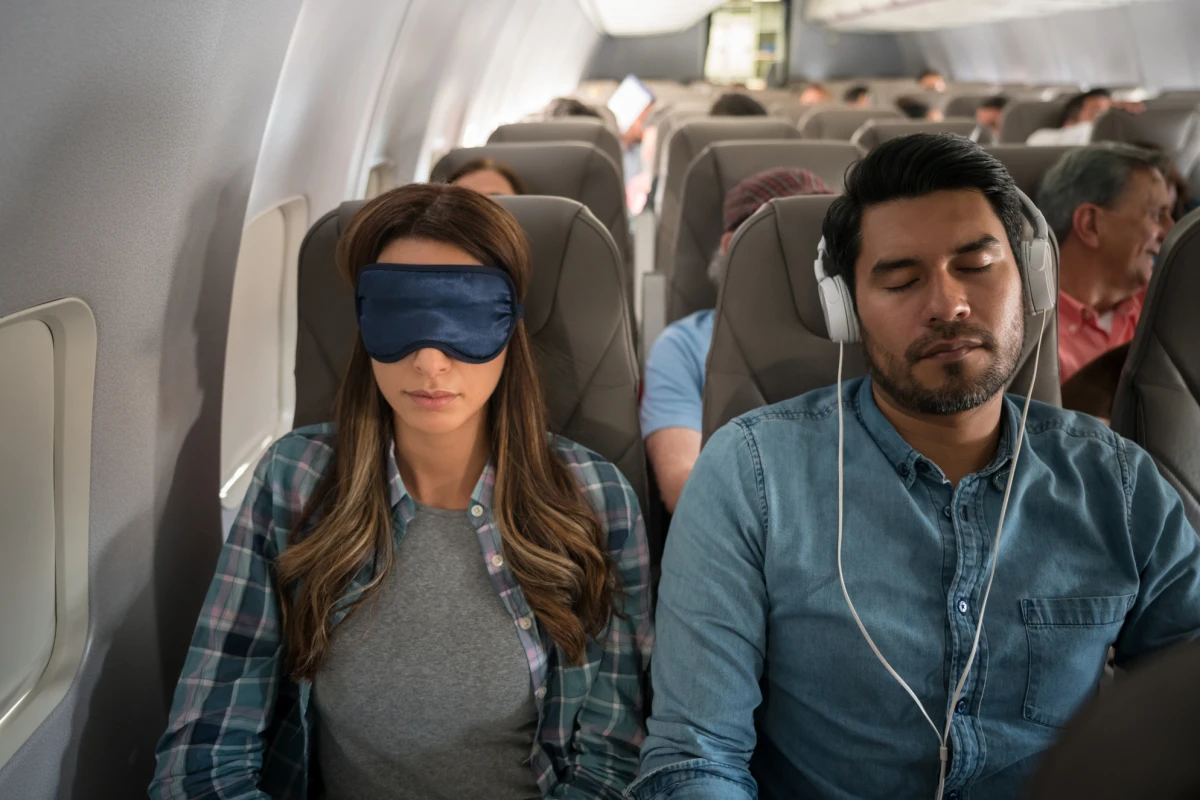 24/7 clock airplane hotel booking